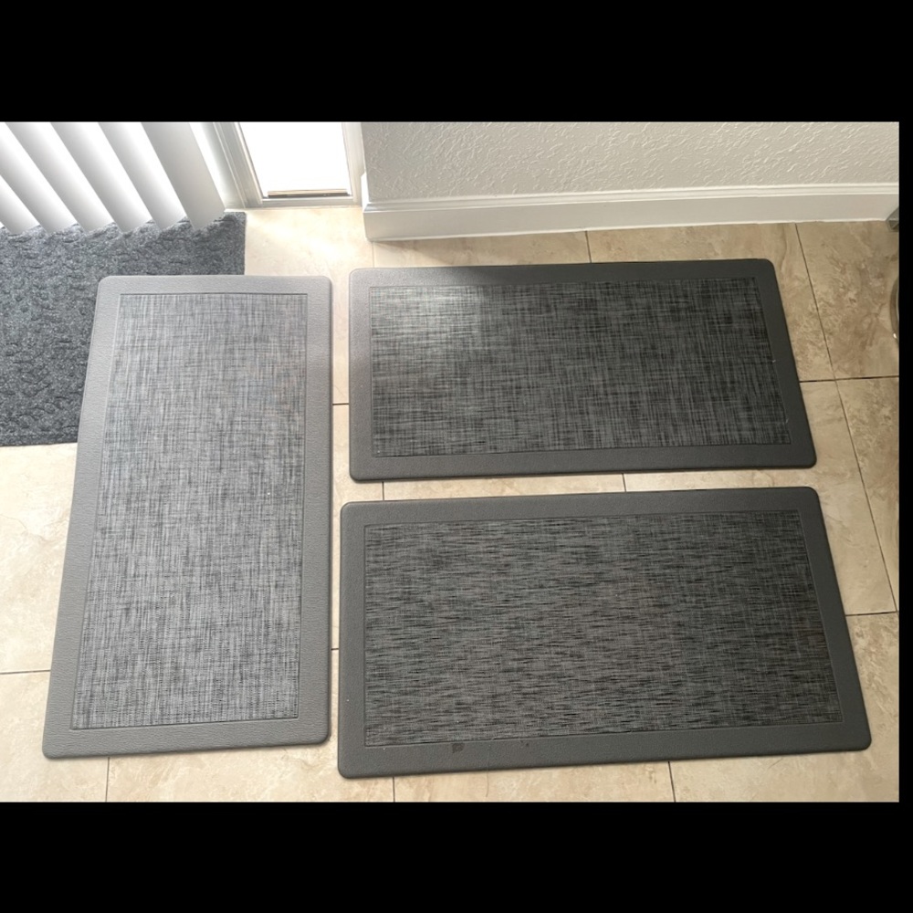 3 Kitchen mats